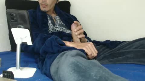 Snapshot of pussyhunterpt chatting on February 9, 8:13 pm Ruck Fules online show from February 9, 8:13 pm