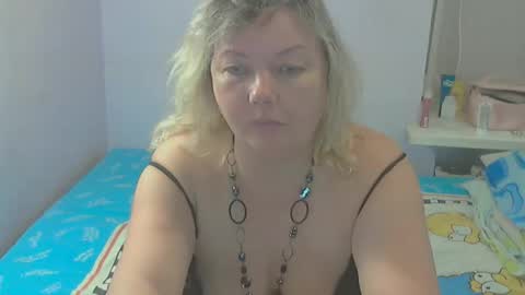 Snapshot of queen_jane8 chatting on September 12, 5:26 pm queen_jane8 online show from September 12, 5:26 pm