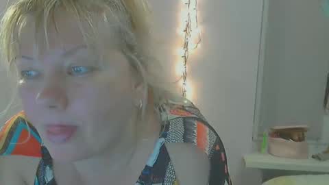 Snapshot of queen_jane8 chatting on February 20, 5:30 pm queen_jane8 online show from February 20, 5:30 pm
