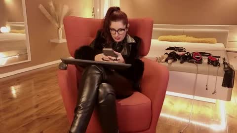 Mistresss Manifest online show from February 23, 10:49 am