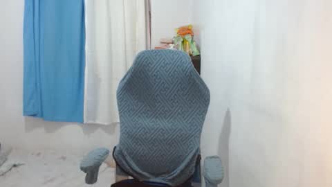 Snapshot of queenboba chatting on January 8, 7:34 pm queen online show from January 8, 7:34 pm