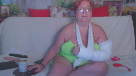QueenPammy online show from February 25, 10:15 am