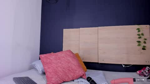 Snapshot of rachel_roman chatting on September 18, 12:53 pm DALIANA online show from September 18, 12:53 pm