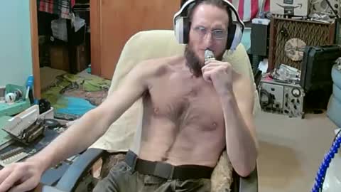 Randall online show from December 5, 5:43 am