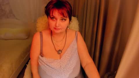 rebekkacharm online show from December 3, 8:01 pm