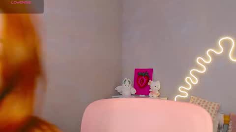 red__candy online show from February 18, 4:03 pm