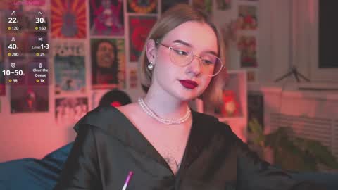 QUEEN OF EVIL online show from January 20, 1:07 am