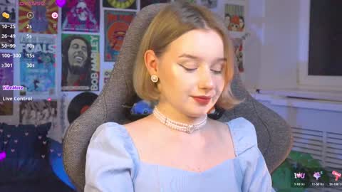 QUEEN OF EVIL online show from January 28, 8:26 pm