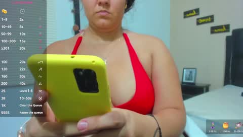 reina_loren online show from January 14, 12:54 am