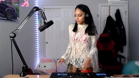 remidarklace online show from January 17, 5:32 am