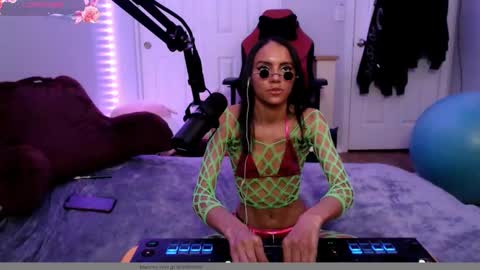 remidarklace online show from January 24, 5:53 am