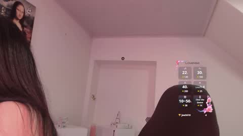 Snapshot of ren_yamashiro chatting on December 9, 6:23 am ren_yamashiro online show from December 9, 6:23 am