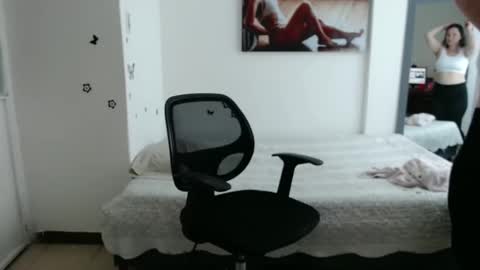 renesmee tanner online show from January 26, 5:55 pm