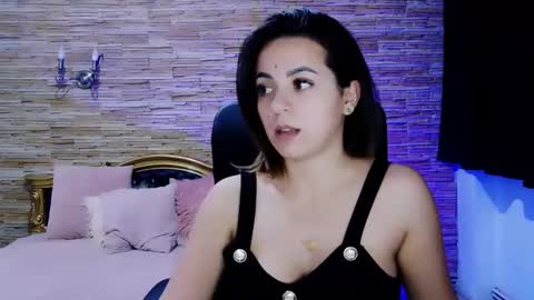 renesmesweet online show from January 29, 1:17 pm