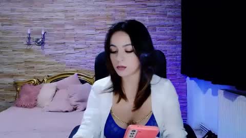 renesmesweet online show from January 20, 1:11 pm