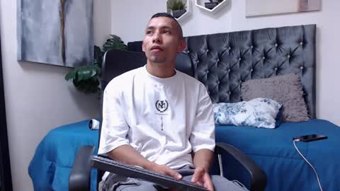 richar_voller online show from January 23, 11:15 am