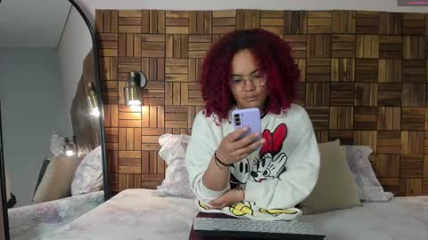 Snapshot of rihannadeep chatting on September 11, 10:16 am Sara online show from September 11, 10:16 am