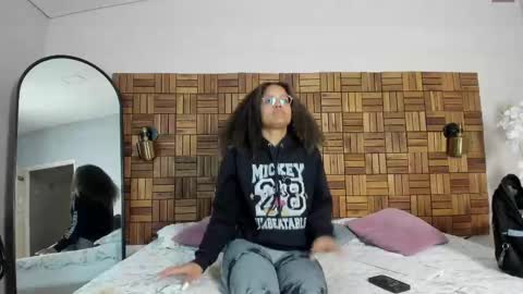 Snapshot of rihannadeep chatting on February 20, 10:05 am Sara online show from February 20, 10:05 am