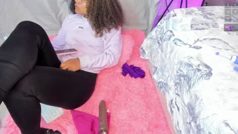Snapshot of rihannadeep chatting on January 19, 1:12 pm Sara online show from January 19, 1:12 pm