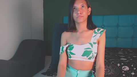 risy_rose online show from February 5, 7:53 pm