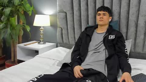 Roan Birkin online show from February 26, 10:58 pm