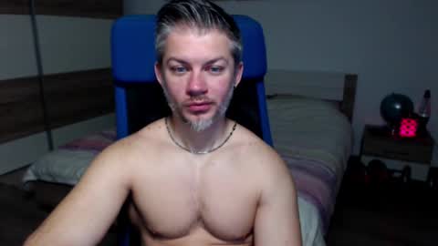 robbyshawz online show from February 2, 6:04 am