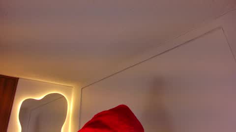 Snapshot of rohanalan_ chatting on December 5, 1:42 am Sof online show from December 5, 1:42 am