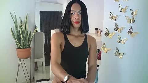 Snapshot of rosalindasexy chatting on February 11, 9:31 am Rosalinda online show from February 11, 9:31 am