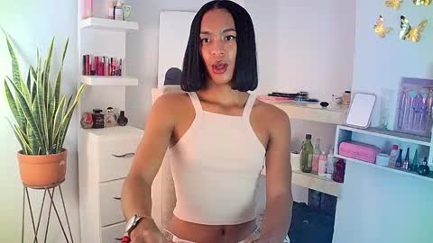 Snapshot of rosalindasexy chatting on March 4, 5:42 am Rosalinda online show from March 4, 5:42 am