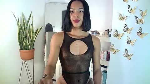 Snapshot of rosalindasexy chatting on February 26, 10:38 am Rosalinda online show from February 26, 10:38 am