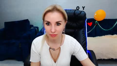 Snapshot of rose__shine chatting on March 6, 10:30 am rose shine online show from March 6, 10:30 am