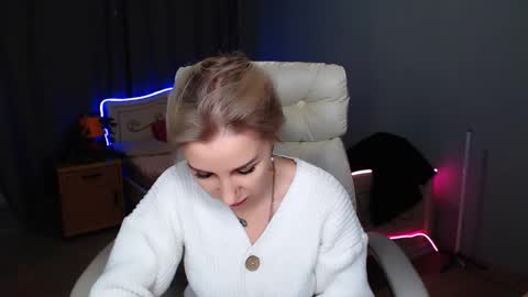 Snapshot of rose__shine chatting on January 4, 10:38 am rose shine online show from January 4, 10:38 am