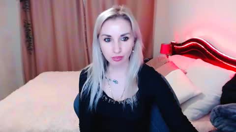 Snapshot of rose__shine chatting on January 17, 10:44 am rose shine online show from January 17, 10:44 am