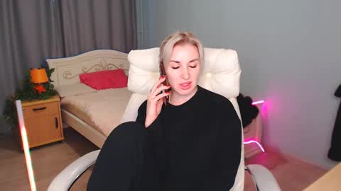 Snapshot of rose__shine chatting on January 20, 12:49 pm rose shine online show from January 20, 12:49 pm