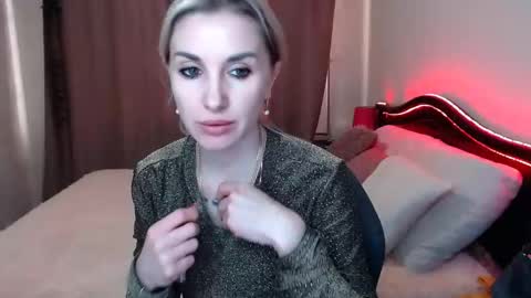 Snapshot of rose__shine chatting on January 3, 10:31 am rose shine online show from January 3, 10:31 am