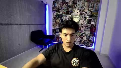 Snapshot of roseandviktor23 chatting on September 16, 1:07 am Rose Sins and Don Viktor online show from September 16, 1:07 am