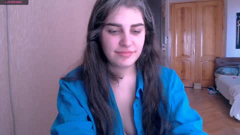 Snapshot of roselina_ chatting on January 5, 8:54 am Rose online show from January 5, 8:54 am