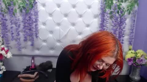 Snapshot of roselyn_arnold chatting on January 30, 6:00 pm Julieta online show from January 30, 6:00 pm