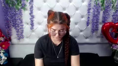 Snapshot of roselyn_arnold chatting on March 12, 2:56 pm Julieta online show from March 12, 2:56 pm