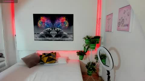 Snapshot of rosi_cooper chatting on February 25, 10:48 am rosi_cooper online show from February 25, 10:48 am