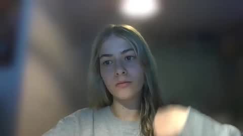 Snapshot of rosie_june chatting on February 6, 10:47 am Rosie online show from February 6, 10:47 am