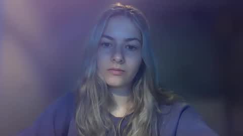 Snapshot of rosie_june chatting on February 10, 10:53 am Rosie online show from February 10, 10:53 am
