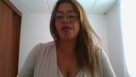 Snapshot of rossanalionheart chatting on February 6, 7:40 pm Rossana online show from February 6, 7:40 pm