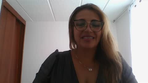 Snapshot of rossanalionheart chatting on February 7, 7:59 pm Rossana online show from February 7, 7:59 pm