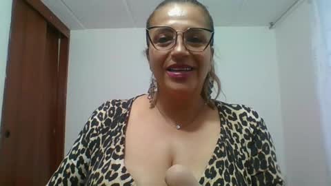 Snapshot of rossanalionheart chatting on February 11, 10:50 pm Rossana online show from February 11, 10:50 pm
