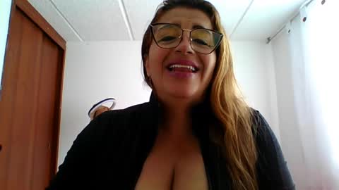 Snapshot of rossanalionheart chatting on February 16, 3:16 pm Rossana online show from February 16, 3:16 pm