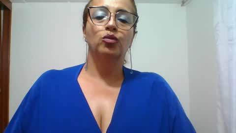 Snapshot of rossanalionheart chatting on February 5, 10:55 pm Rossana online show from February 5, 10:55 pm