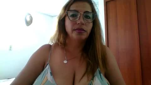 Snapshot of rossanalionheart chatting on March 6, 7:32 pm Rossana online show from March 6, 7:32 pm