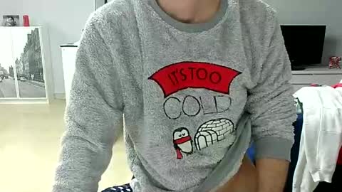 roubarixx online show from December 7, 9:44 am
