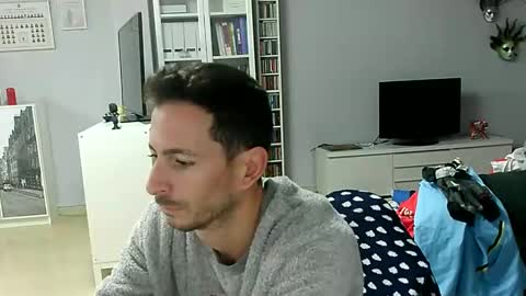 roubarixx online show from December 4, 7:55 am
